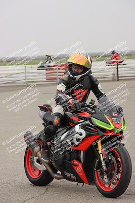 media/Nov-29-2025-TrackDaz (Sat) [[10ae2d9bce]]/Around the Pits/